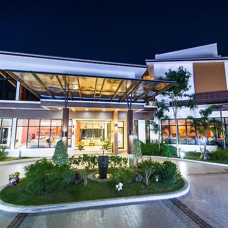 Mamaison Hotel Buriram Exteriör bild