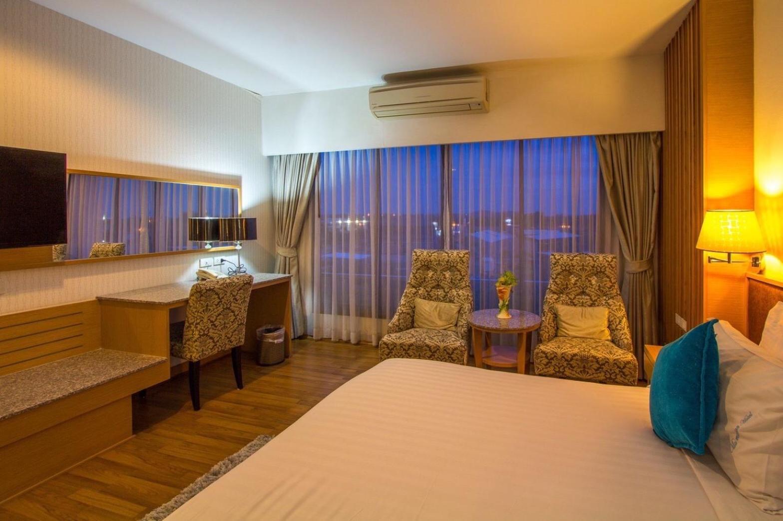 Mamaison Hotel Buriram Exteriör bild