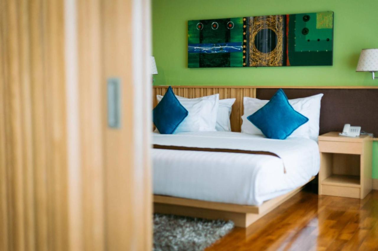 Mamaison Hotel Buriram Exteriör bild